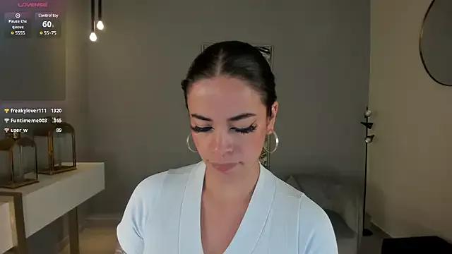 KateSunder on StripChat 