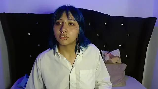 KinkyDoll69_ on StripChat 