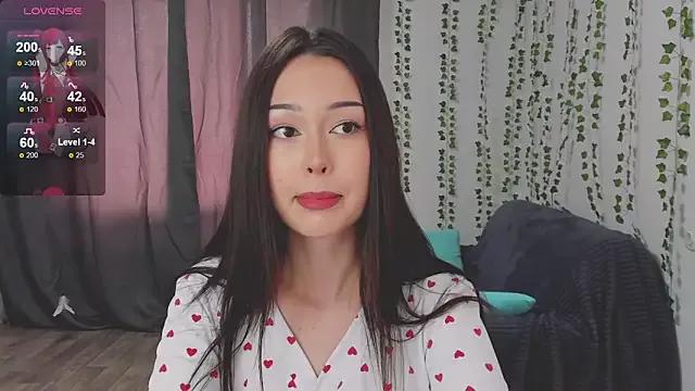 kittenrisha on StripChat 