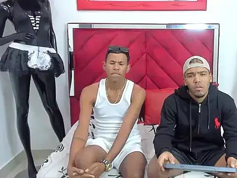 Latin-Guys on StripChat 