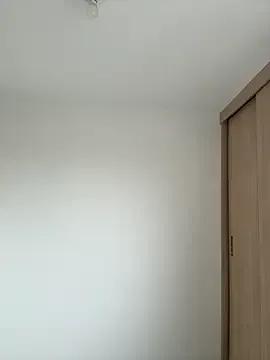 Masturbate to 23 years old LauraCatalina from StripChat LauraCatalina from StripChat