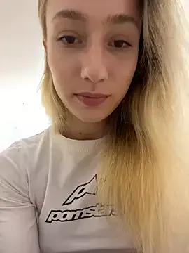 Lia__Love on StripChat 