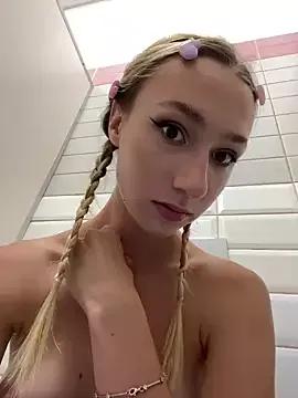 Lia__Love on StripChat 