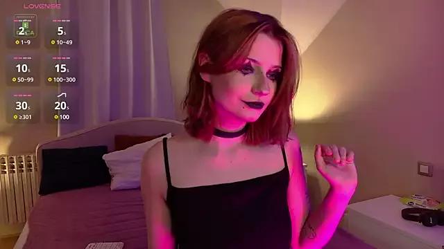 Lilly_Evanns on StripChat 