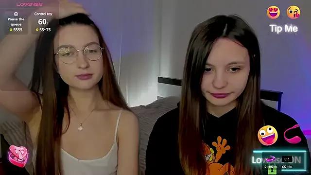 lisa_sunshine1 on StripChat 