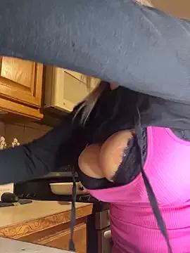 LittleMissEeve on StripChat 