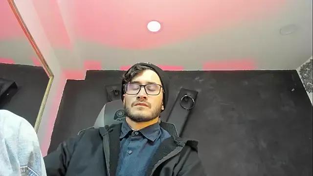 Loggan_donnelly on StripChat 