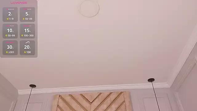 Lola_King on StripChat 
