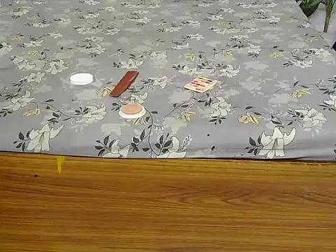 Freechat Lovelyy-couple on StripChat