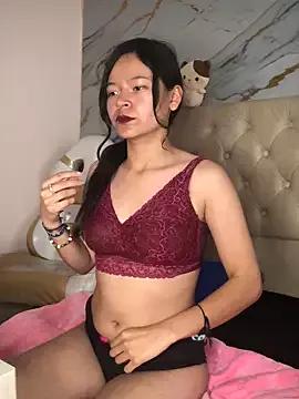 Lucia_20x on StripChat 