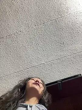 Lucia_20x on StripChat 
