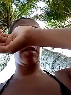 Freechat LucyNatural on StripChat