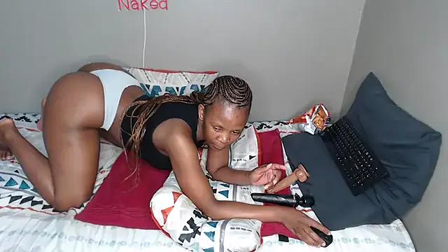 Freechat Lunalee on StripChat