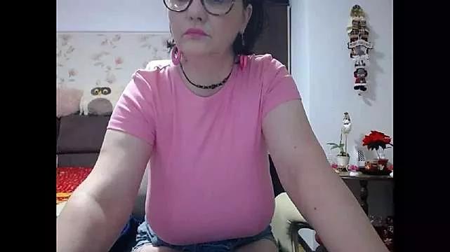 Mary_x on StripChat 