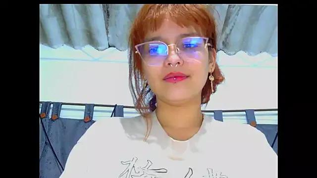 Melissa_Girart on StripChat 