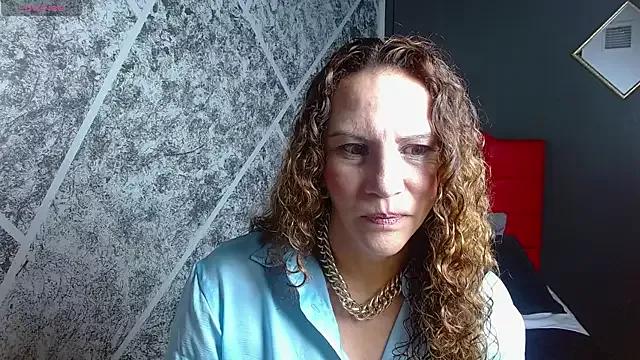 MiaVelvett_ on StripChat 