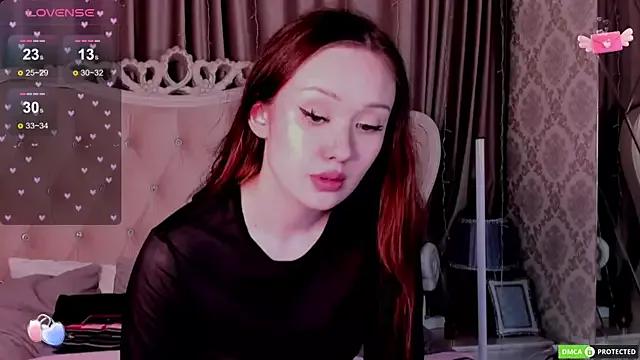 MiriaamWhite on StripChat 