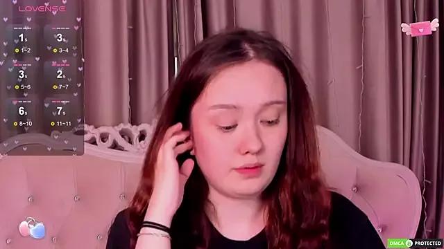 MiriaamWhite on StripChat 