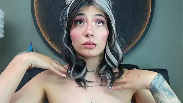 miss_sharlotte18 from StripChat