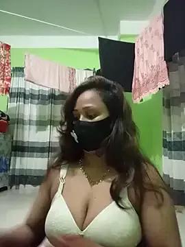 Mow_955 on StripChat 
