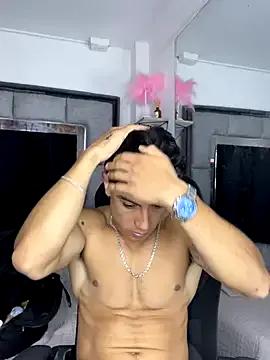 MR_MUSCLE from StripChat