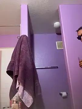 MrDLlongcrippler10inch from StripChat