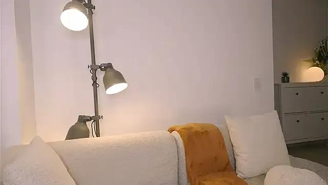 Admire slutty escort Ms_Sammy Ms_Sammy from StripChat