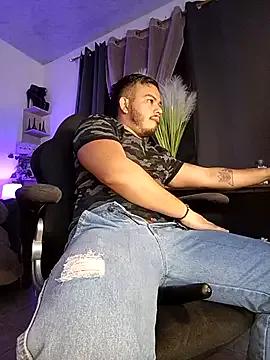 Freechat Naughty_Charly on StripChat