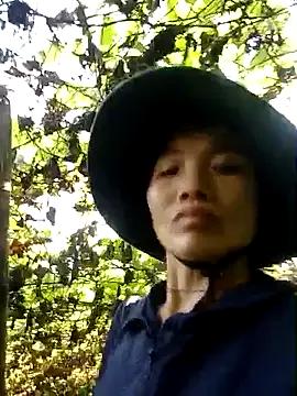 Freechat ngan-cute on StripChat