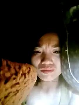 Freechat ngan-cute on StripChat