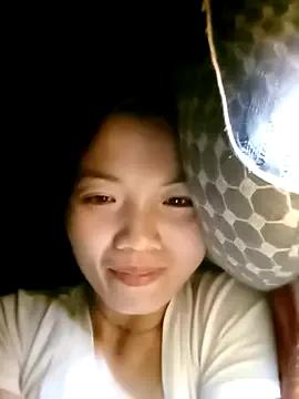 Freechat ngan-cute on StripChat