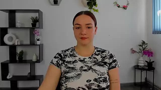 OliviaMontgomery on StripChat 