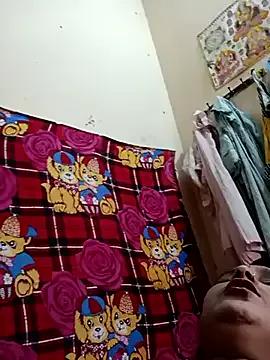 reemacouple007 on StripChat 
