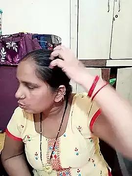 reemacouple007 on StripChat 