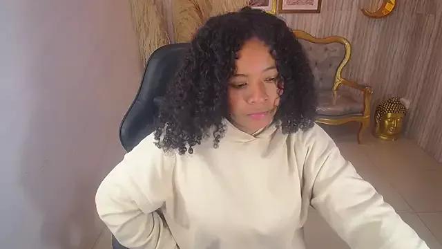 risada_temptation_s on StripChat 