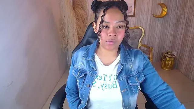 risada_temptation_s on StripChat 