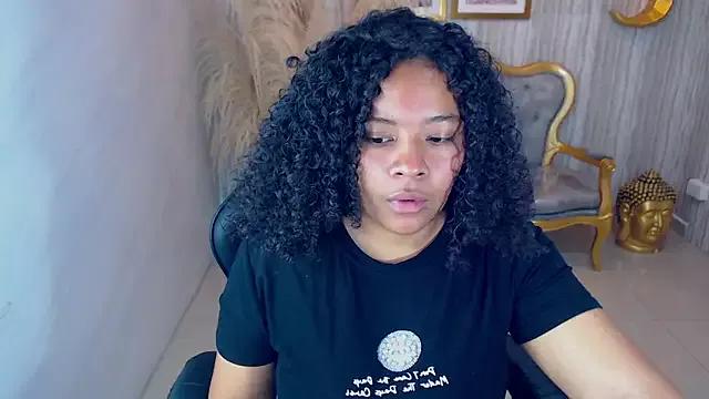 risada_temptation_s on StripChat 