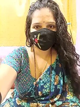 Freechat Rising_Smiler on StripChat