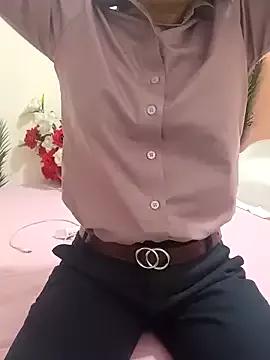 Shalu_G on StripChat 