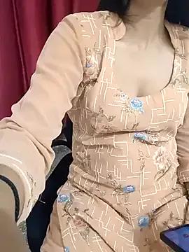 Shalu_G on StripChat 
