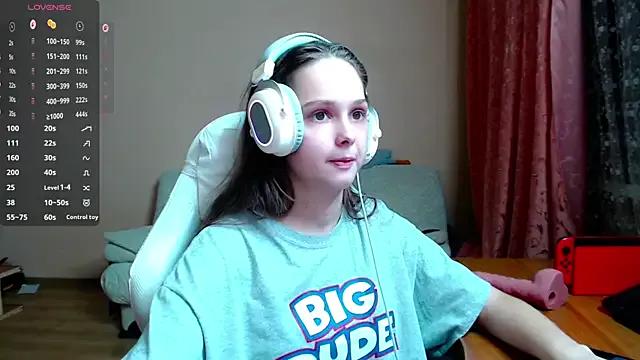 Admire SharybbFace, she wants to masturbate for you SharybbFace from StripChat