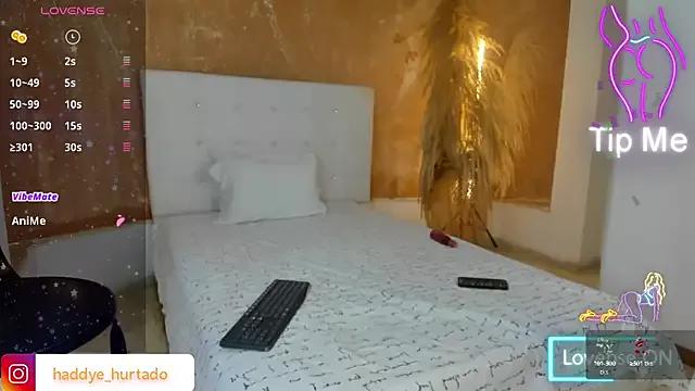 shenielxx on StripChat 