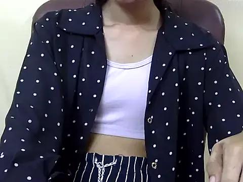 smallcuute from StripChat