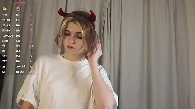 Naked Sofia_Tetsu wants you to fuck her body now Sofia_Tetsu from StripChat