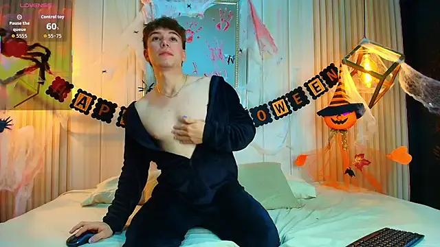 Freechat TaylerWhite on StripChat