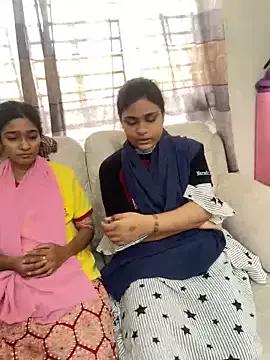 ThreeSister3 on StripChat 