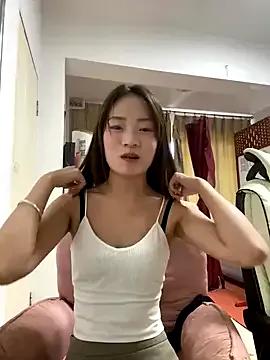 yueyuegirls on StripChat 